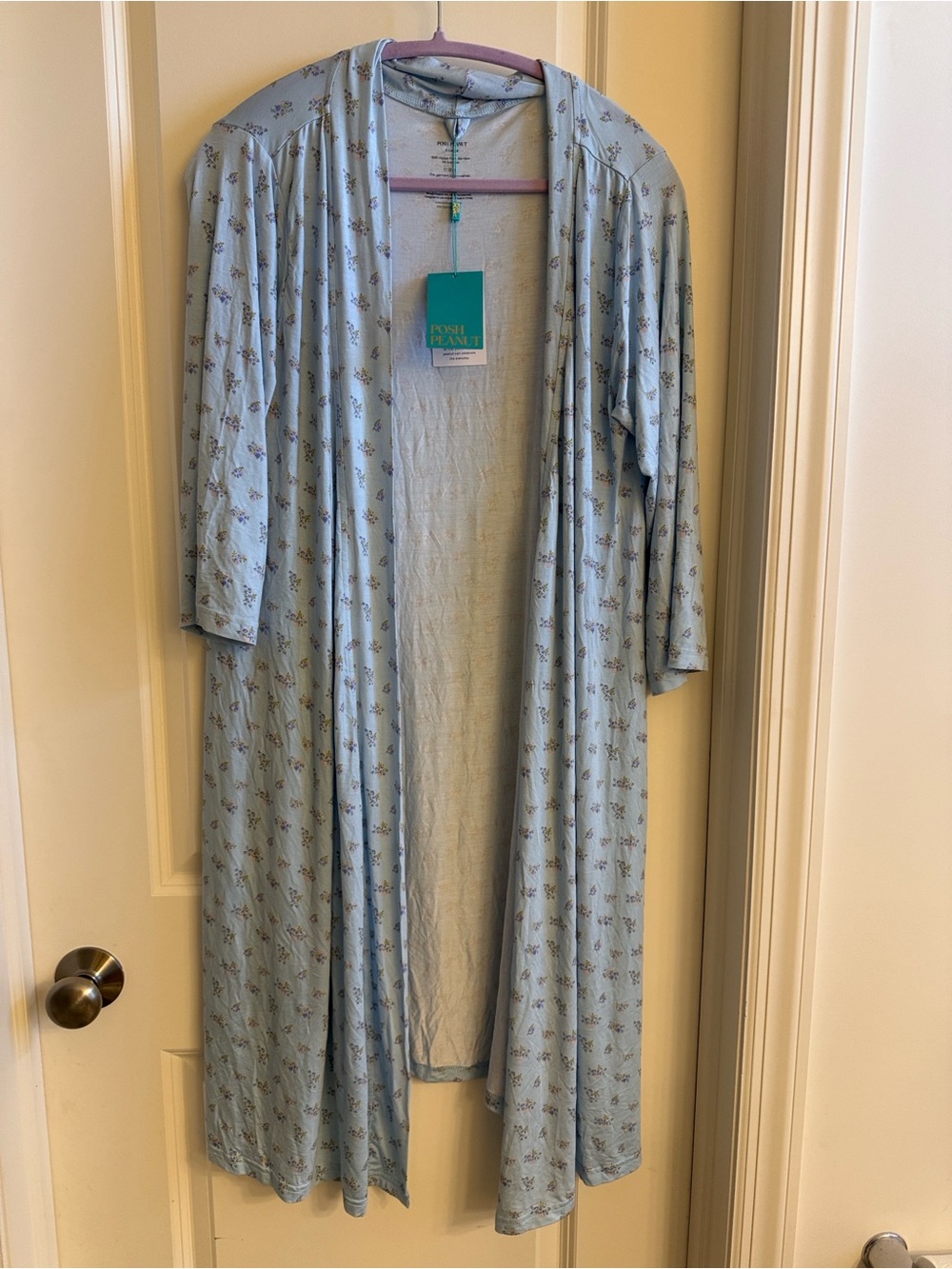 NEW with tags Posh Peanut Light Blue Floral  Robe💐